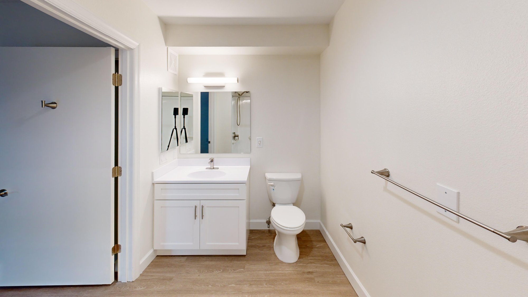 Bethel-Park-IL-Studio-341-sqft-Bathroom