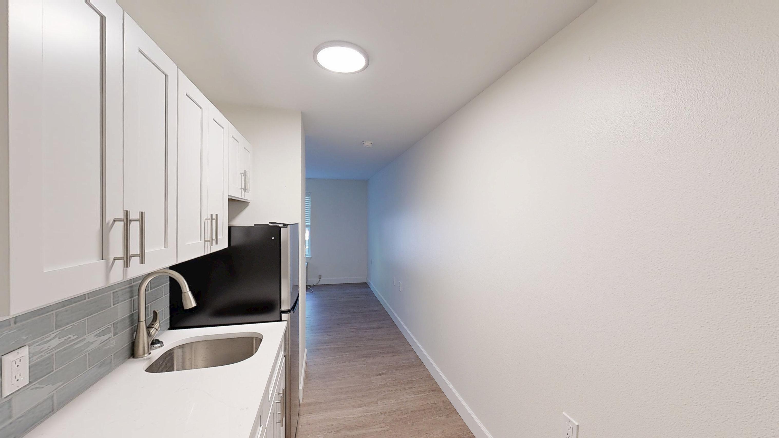 Bethel-Park-IL-Studio-341-sqft-09162025_125255