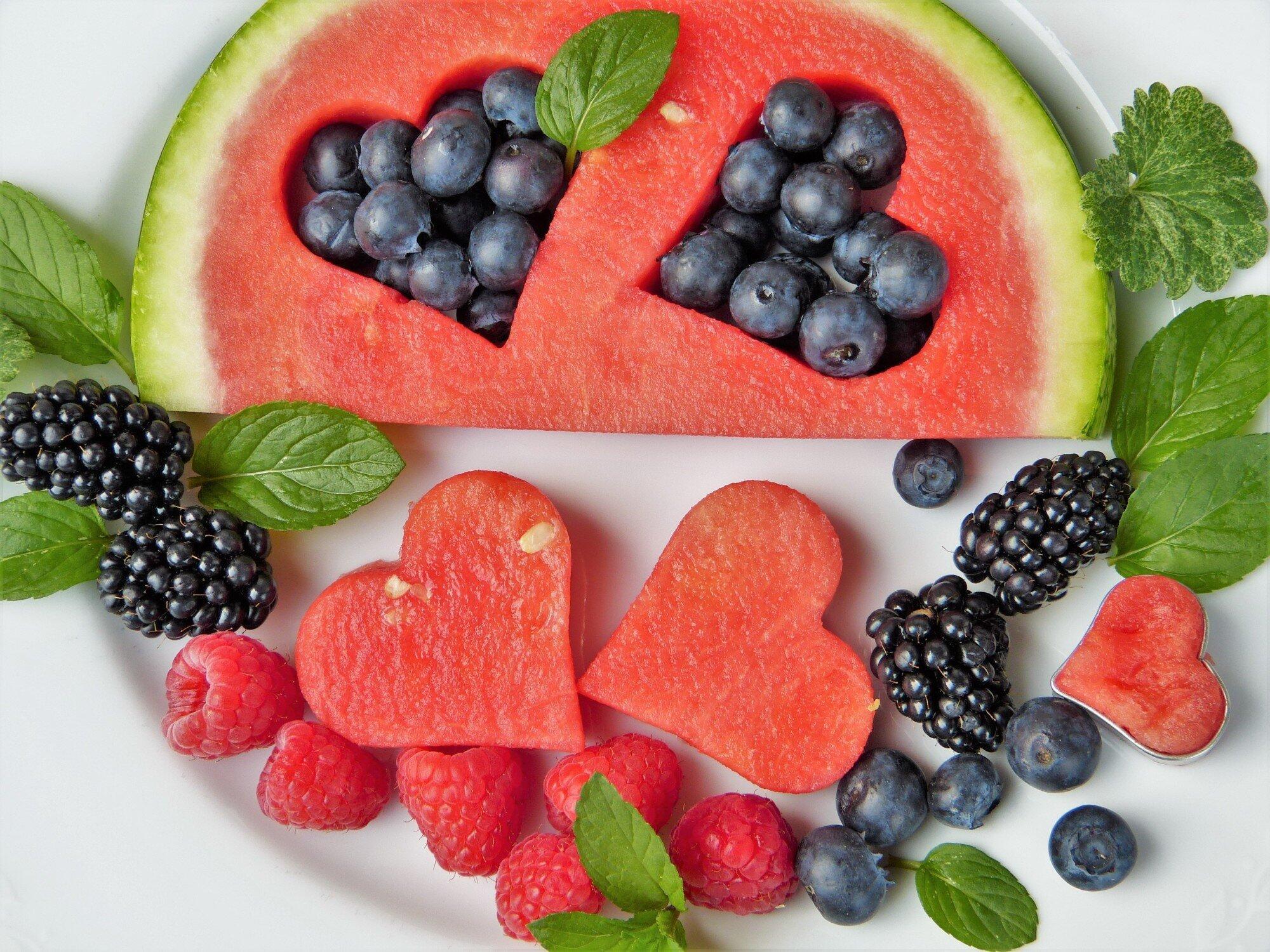 Best Fruit for Heart Health: What Should Seniors Eat Daily?